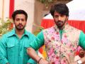 ‘गुलाम’च्या सेटवर मोबाईल फोनला बंदी! - Marathi News | Mobile phone ban on 'slave' set! | Latest filmy News at Lokmat.com