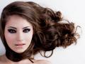 ​चेहऱ्याच्या आकारानुसार करा ‘हेअरस्टाईल’ - Marathi News | 'Hairstyle' to the face size | Latest beauty News at Lokmat.com