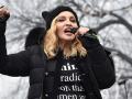 Shocking : मडोनाला वाटतेय ‘व्हाइट हाउस’च उडवून द्यावे - Marathi News | Shocking: Madonna thinks that the 'White House' should be blown away | Latest filmy News at Lokmat.com