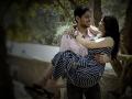 मृणालचे रोमँटिक फोटोसेशन - Marathi News | Mrinal's romantic photo session | Latest filmy News at Lokmat.com