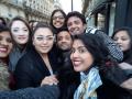 राणीची फॅन्ससोबत पॅरिसमध्ये मस्ती! - Marathi News | Paris fun with Paris! | Latest filmy News at Lokmat.com