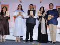 सोनाली बेंद्रेचे ‘पालकत्वावर’ पुस्तक - Marathi News | Sonali Bendre's 'Guardianism' book | Latest fashion News at Lokmat.com
