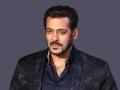 'भारत'मध्ये एका नाही तर पाच भूमिकांमध्ये दिसणार सलमान खान - Marathi News | Salman Khan will not be seen in 'Bharat' | Latest filmy News at Lokmat.com