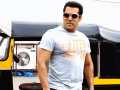 कोणाला वाटायचे सलमान खानने बनावे क्रिकेटर? - Marathi News | Whoever wants to make the cricketer Salman Khan? | Latest filmy News at Lokmat.com