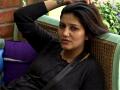 Bigg Boss 11:या कारणामुळे हरियाणवी सिंगर सपना चौधरीला सोडायचाय शो! - Marathi News | Bigg Boss 11: Because of this reason, Hariyanvi singer wants to leave the dream of Chaudhary! | Latest filmy News at Lokmat.com