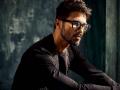 Shocking! शाहिद कपूरला प्रेमात धोका देणारी ‘ती’ कोण? - Marathi News | Shocking! Who is Shahid Kapoor who is in love with 'She'? | Latest filmy News at Lokmat.com