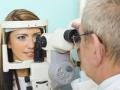 घरगुती उपचाराने घालवा चष्मा ! - Marathi News | Domestic glasses wear glasses! | Latest health News at Lokmat.com