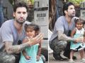​सनी लिओनीची तान्हुली निशा अशी रमली डॅड डेनियल वेबरसोबत! - Marathi News | Sunny Leoni's Tanhuli Nisha is with Daniel Webber! | Latest filmy News at Lokmat.com