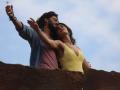 ​पाहा: रितेश-नर्गिसची ‘टायटॅनिक पोझ’ - Marathi News | See: Riteish-Nargis 'Titanic Pose' | Latest filmy News at Lokmat.com