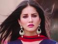 ​Shocking : आईच्या मृत्युस सनी लिओनी जबाबदार? - Marathi News | Shocking: Sunny Leone responsible for her mother's death? | Latest filmy News at Lokmat.com