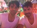 ​आयुषमानच्या भावासोबत वरुणचा ‘ब्रोमॅन्स’ - Marathi News | Varun's 'Bromance' with Aishwarya's brother | Latest filmy News at Lokmat.com