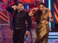 ३० वर्षांनंतर पुन्हा एकदा रेखा आणि सलमान खान येणार एकत्र!! - Marathi News | Rekha and Salman Khan come together once again after 30 years !! | Latest filmy News at Lokmat.com