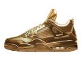द रिअल गोल्डन बूट - Marathi News | The Real Golden Boot | Latest fashion News at Lokmat.com