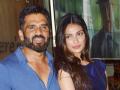 सुनील शेट्टीची मुलगी अथिया शेट्टी पडली 'या'च्या प्रेमात.. - Marathi News | Sunil Shetty's daughter Athiya Shetty falls in love with 'Y' | Latest filmy News at Lokmat.com