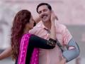 WATCH : अक्षय कुमार - हुमा कुरेशीची ‘बावरा मन’ केमिस्ट्री - Marathi News | WATCH: Akshay Kumar - Huma Qureshi's 'Bawra Mana' chemistry | Latest filmy News at Lokmat.com