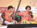 व्हायोलिनवादक म्हैसूर बंधूंची भावना - Marathi News | The spirit of the violinist Mysore brothers | Latest filmy News at Lokmat.com