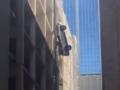 इमारतीच्या नवव्या मजल्यावरुन पडली कार - Marathi News | The car from the ninth floor of the building | Latest fashion News at Lokmat.com