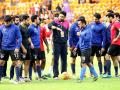 ​सेलिब्रेटी विरूद्ध भिडले क्रिकेटर - Marathi News | Celebrity cricketer against celebrity | Latest filmy News at Lokmat.com