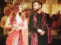 ​विराट कोहली अन् अनुष्का शर्मा यांच्यात चाललेयं तरी काय? - Marathi News | What about Virat Kohli and Anushka Sharma? | Latest filmy News at Lokmat.com