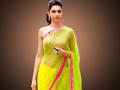 साडीतले दीपिका पादुकोणचे हे फोटो बघाच! - Marathi News | This photo of Deepika Padukone sari! | Latest filmy News at Lokmat.com