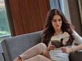 नर्गिस काय वाचतेय सध्या ? - Marathi News | What is Nargis reading now? | Latest filmy News at Lokmat.com