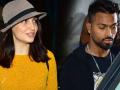 OMG ! हार्दिक पांड्या आणि एली अवरामच्या नात्यात दुरावा ? - Marathi News | OMG! Hardik Pandya and Eli Akram's relationship distracted? | Latest filmy News at Lokmat.com