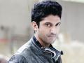 ​फरहानने उकरून काढला वाद - Marathi News | Farhan bent down | Latest filmy News at Lokmat.com
