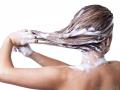शाम्पू वापरताना कुठल्या गोष्टी फॉलो कराल? - Marathi News | What to follow when using Shampoo? | Latest beauty News at Lokmat.com