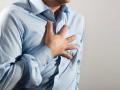 हृदयविकाराचा झटका आला असल्यास या गोष्टी अवश्य करा... - Marathi News | If you have a heart attack, be sure to do these things ... | Latest health News at Lokmat.com