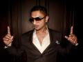 YO YO!! आपल्या ‘ म्युझिक बॉम्ब’सह हनी सिंह करणार धमाकेदार वापसी ! - Marathi News | YO YO !! Honey lions with their 'music bombs' come back with a bang! | Latest filmy News at Lokmat.com