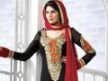 ​FASHION : हटके लुकसाठी 'ट्रॅडिशनल' ट्राय करा ! - Marathi News | FASHION: Try 'Transitional' for a different look! | Latest fashion News at Lokmat.com