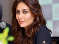 सैफ अली खानच्या या गोष्टीमुळे करिना कपूरला येते रडू - Marathi News | Saif Ali Khan's action has caused Kareena Kapoor to cry | Latest filmy News at Lokmat.com