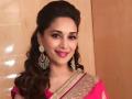 धकधक गर्ल माधुरी दीक्षित करणार मराठी सिनेमात पदार्पण - Marathi News | Madhuri Dixit debut in Marathi film | Latest filmy News at Lokmat.com