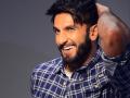 ​‘पद्मावत’चे यश ‘कॅश’ करत रणवीर सिंगने वाढवली फी! - Marathi News | Ranveer Singh increased the Padma Vast Yash "Cash"! | Latest filmy News at Lokmat.com