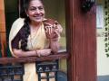​'गोठ'च्या बयोआजी म्हणजेच नीलकांती पाटेकर बनल्या सिक्रेट सॅन्टा! - Marathi News | Neelkanti Patekar, a 'Baundy of Goth', is the secret Santa! | Latest filmy News at Lokmat.com
