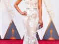 आॅस्करमध्ये प्रियांकाचा जलवा - Marathi News | Priyanka wins in Oscars | Latest fashion News at Lokmat.com