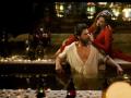 'O Zaalima' : पाहा, शाहरूख खान व माहिरा खानचा हॉट रोमान्स!! - Marathi News | 'O Zaalima': Look, Shah Rukh Khan and Mahirah Khan's Hot Romance !! | Latest filmy News at Lokmat.com
