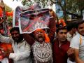 ​‘पद्मावत’ विरोधात देशभर तणाव! विरोधक आक्रमक ; पण शो हाऊसफुल!! - Marathi News | Tension against the country against 'Padmavat'! Opponent aggressive; But show house !! | Latest filmy News at Lokmat.com