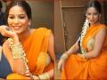 पूनम पांडेचा पूर्ण कपड्यातील संस्कारी लूक बघून चाहते झाले दंग! - Marathi News | Poonam Pandey's full-fledged clothes look hungry fans! | Latest filmy News at Lokmat.com