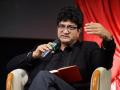 कोण आहेत सेन्सॉरचे नवे अध्यक्ष प्रसून जोशी? - Marathi News | Who is the new President of the Censor Prasoon Joshi? | Latest filmy News at Lokmat.com
