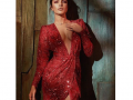 प्रियांका चोप्रााचा हॉट लूक - Marathi News | Priyanka Chopra's Hot Look | Latest filmy News at Lokmat.com