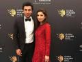 ​रणबीर कपूरपुढे का हात जोडतेयं माहिरा खान? - Marathi News | Ranbir Kapoor joins hands, Mahira Khan? | Latest filmy News at Lokmat.com