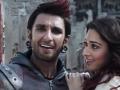रणवीरच्या ‘या’ अ‍ॅडसाठी लागले ७५ कोटी? - Marathi News | 75 crore for Ranveer's 'Aad'? | Latest filmy News at Lokmat.com