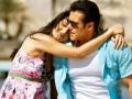 कॅटरिना कैफ एन्जॉय करतेय सलमान खानसोबत निवांत क्षण - Marathi News | Salman Khan's lasting moments with Katrina Kaif enjoy | Latest filmy News at Lokmat.com