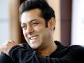सलमान-रणवीरची ‘धूम’ ? - Marathi News | Salman-Ranveer's 'Dhoom'? | Latest filmy News at Lokmat.com