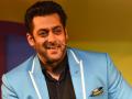 या महिन्यात सलमान खान सुरू करणार 'रेस ३' च्या शूटिंगला सुरुवात - Marathi News | Salman Khan starts shooting for 'Race 3' this month | Latest filmy News at Lokmat.com