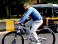 सलमान खान जेंव्हा सायकलवरून फिरतो... - Marathi News | When Salman Khan walks on a bike ... | Latest filmy News at Lokmat.com