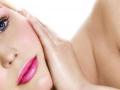 BEAUTY : या पाच वस्तूंनी घरीच करा ब्लीच ! - Marathi News | BEAUTY: Bleach these five items at home! | Latest beauty News at Lokmat.com