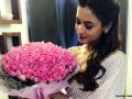सोनलला रोज कुणीतरी पाठवतयं हजारो गुलाब.. - Marathi News | Thousands of sweets are sent daily to Sonalala .. | Latest filmy News at Lokmat.com