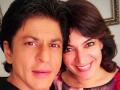 शाहरुख-दिव्या सेल्फी - Marathi News | Shahrukh-Divya Selfie | Latest filmy News at Lokmat.com